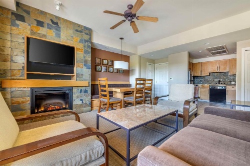 Hilton Vacation Club Lake Tahoe Resort South image 9